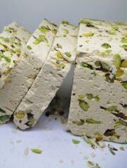 Fıstıklı Tahin Helvası